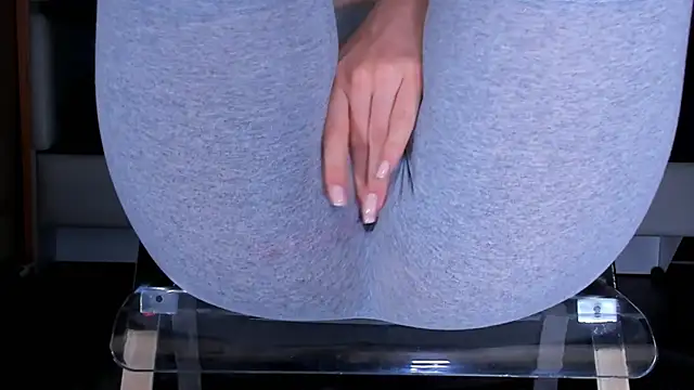 Cameltoe squirt inPants online show from 24, 4, 2026