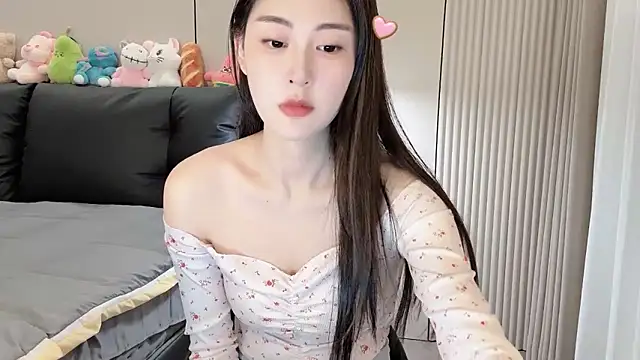 Aquarius-002 online show from 19, 9, 2025