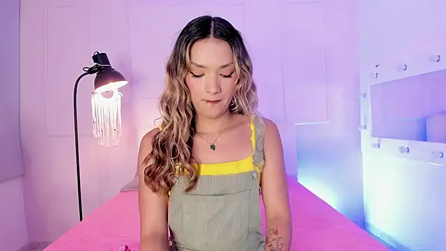 Doll Isa  online show from 27, 4, 2026