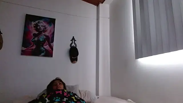 Crystal Star  online show from 17, 4, 2026