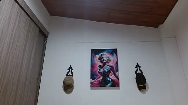 Crystal Star  online show from 18, 4, 2026