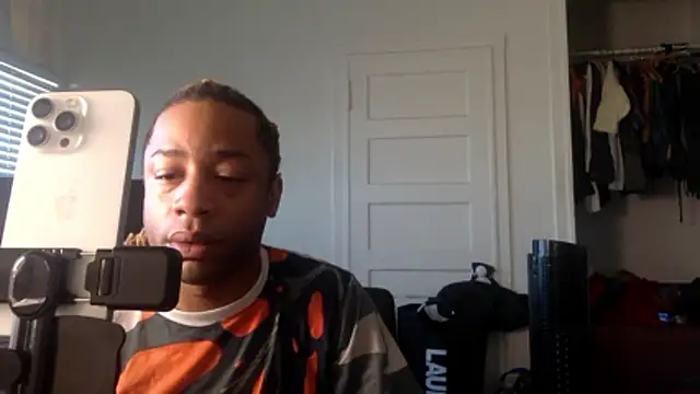 Snapshot of Diodre_Benyoon chatting on 12, 1, 2026 Diodre Benyoon online show from 12, 1, 2026