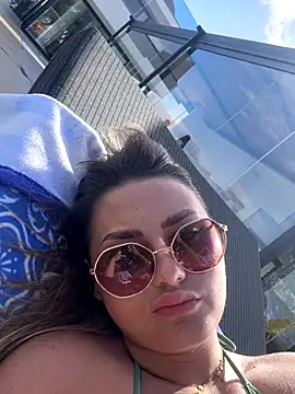 KayaAzur online show from 3, 10, 2025