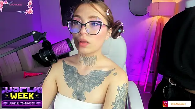 dreamleah  online show from 12, 6, 2026