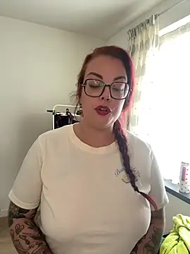 Snapshot of Miss_Lucifer6 chatting on 8, 6, 2026 Miss Lucifer6 online show from 8, 6, 2026