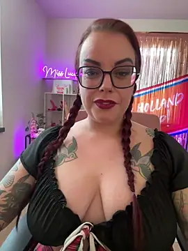 Snapshot of Miss_Lucifer6 chatting on 14, 6, 2026 Miss Lucifer6 online show from 14, 6, 2026
