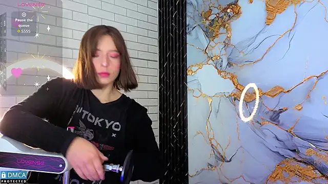 nena cupcake  online show from 1, 12, 2025