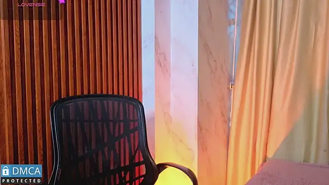 nena cupcake  online show from 22, 4, 2026