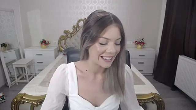 Snapshot of AmberTop chatting on 10, 11, 2025 AmberTop online show from 10, 11, 2025