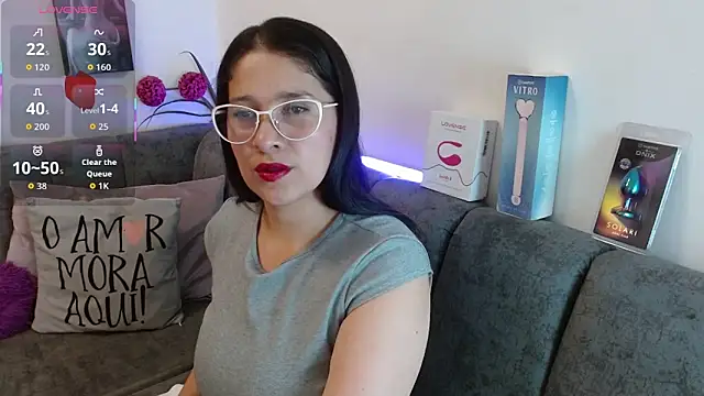 Alana steel 1 online show from 23, 4, 2026