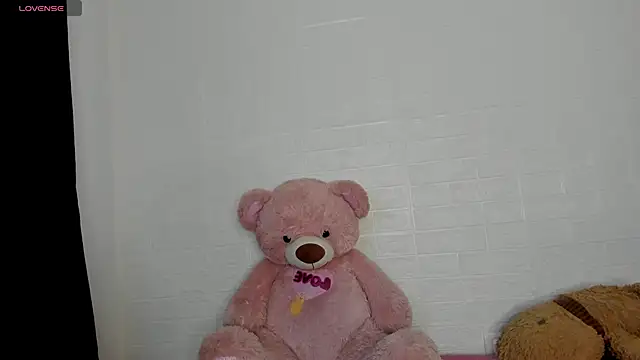 HaileyDuke online show from 21, 4, 2026