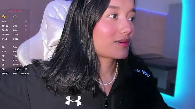 HannahMontgomery online show from 27, 2, 2026