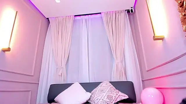 Nahomi key  online show from 12, 9, 2025