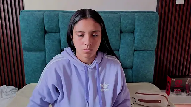 EmilyGala online show from 16, 9, 2025