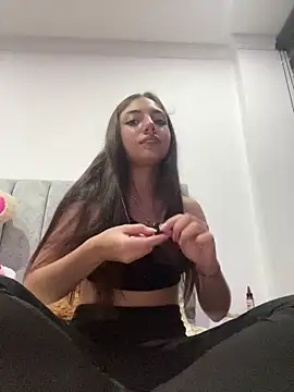 Snapshot of LisaGoddes chatting on 13, 5, 2026 LisaGoddes online show from 13, 5, 2026