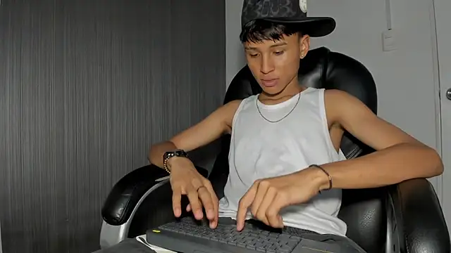 Daddy Darcks online show from 1, 10, 2025