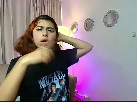 the virginqueen online show from 28, 7, 2026