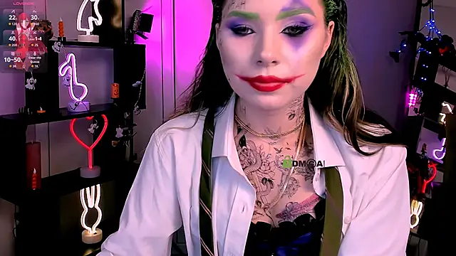 lily morty online show from 31, 10, 2025