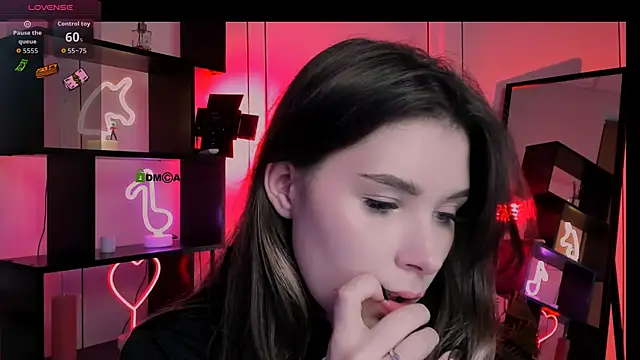 lily morty online show from 16, 11, 2025