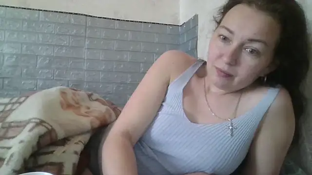 DanaNeon online show from 12, 4, 2026