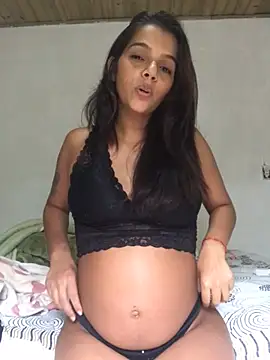 PatyPatriciaa online show from 12, 4, 2026