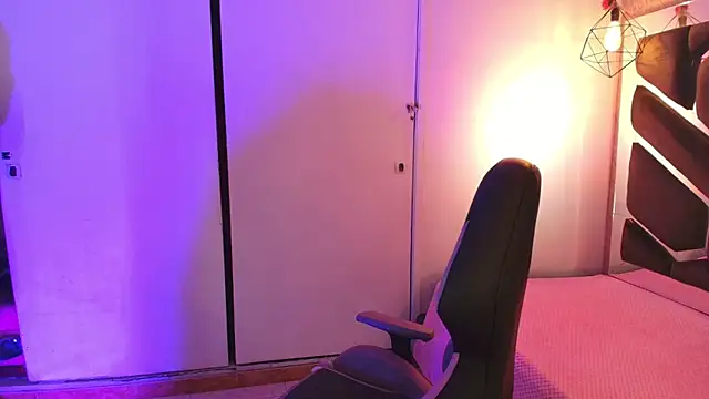 Melissa Adamsx online show from 28, 4, 2026