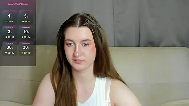 Snapshot of MissFoxy_Ti chatting on 25, 10, 2025 MissFoxy Ti online show from 25, 10, 2025