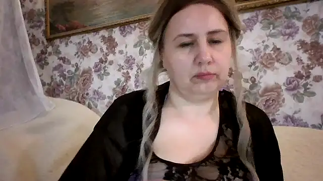 LustyyX online show from 22, 4, 2026