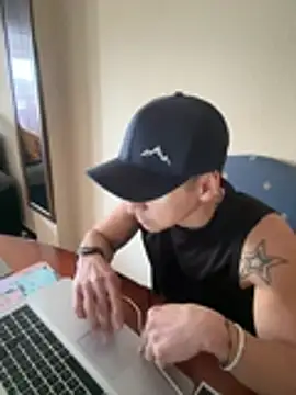 Latinhot31 online show from 23, 2, 2026