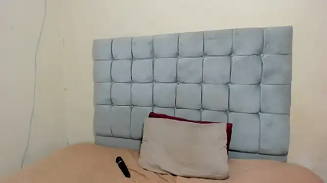 curveAss222 online show from 18, 10, 2025