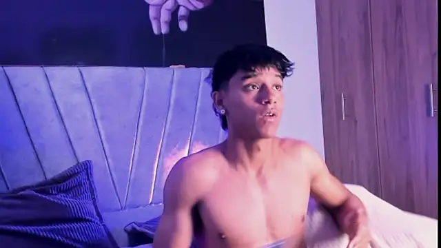 ZYZZ1312 online show from 19, 9, 2025