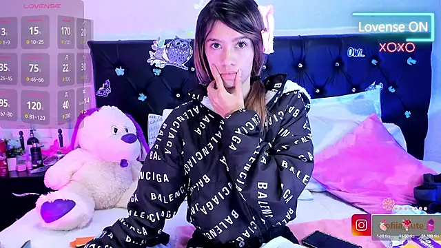 Sofiia cute  online show from 23, 4, 2026