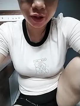 Mie rose online show from 10, 6, 2026