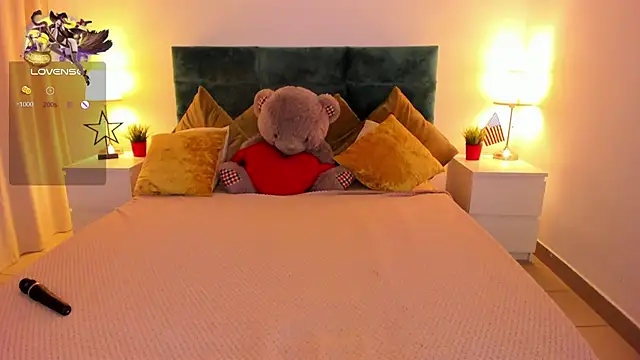 mishapallmer online show from 20, 9, 2025