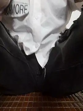 Snapshot of ahoa_Tk chatting on 11, 9, 2025 ahoa Tk online show from 11, 9, 2025