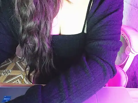 Snapshot of ahoa_Tk chatting on 20, 11, 2025 ahoa Tk online show from 20, 11, 2025