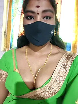 Snapshot of srav43 chatting on 13, 9, 2025 srav43 online show from 13, 9, 2025