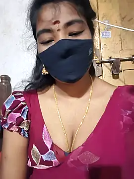 Snapshot of srav43 chatting on 19, 10, 2025 srav43 online show from 19, 10, 2025