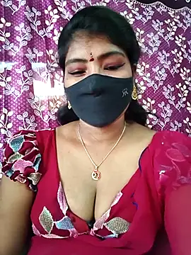 Snapshot of srav43 chatting on 4, 12, 2025 srav43 online show from 4, 12, 2025