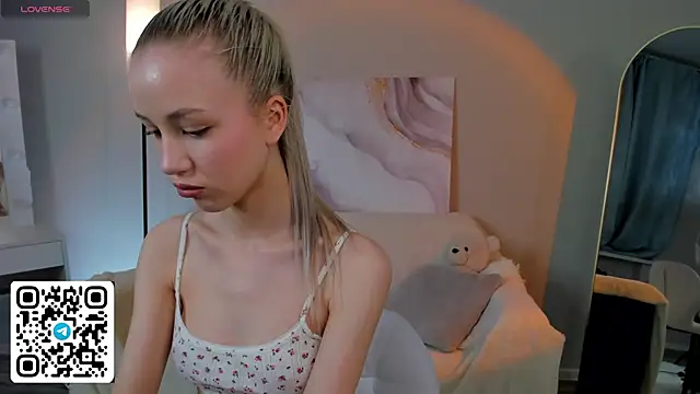 Anellyball online show from 18, 2, 2026