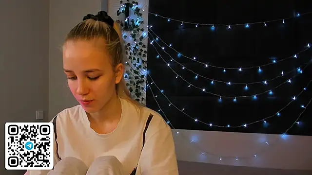 Anellyball online show from 13, 3, 2026