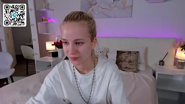 Anellyball online show from 25, 4, 2026