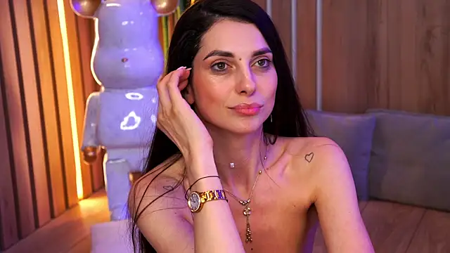 EllyLynn online show from 28, 4, 2026