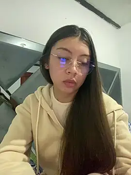 Sara-cooper2 online show from 5, 6, 2026