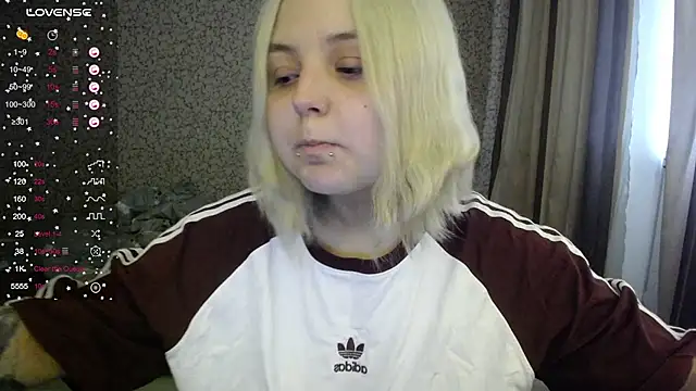 Snapshot of vendymories chatting on 11, 9, 2025 vendymories online show from 11, 9, 2025