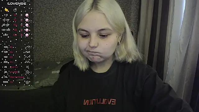 Snapshot of vendymories chatting on 16, 9, 2025 vendymories online show from 16, 9, 2025