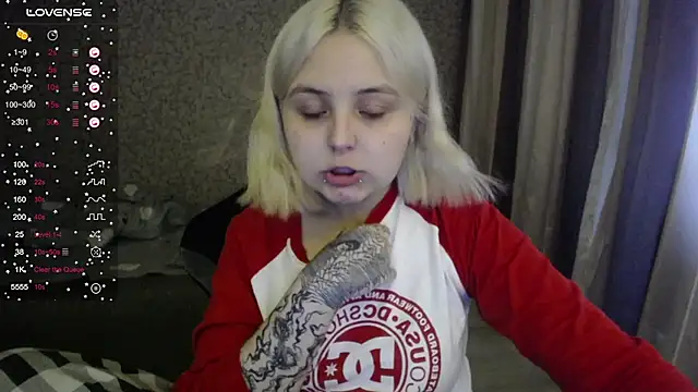 Snapshot of vendymories chatting on 17, 9, 2025 vendymories online show from 17, 9, 2025