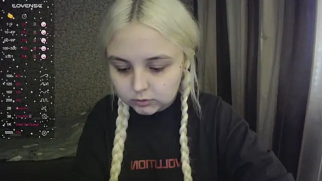 Snapshot of vendymories chatting on 19, 9, 2025 vendymories online show from 19, 9, 2025