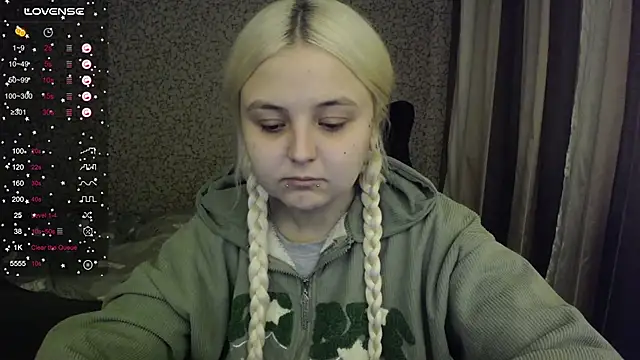 Snapshot of vendymories chatting on 23, 9, 2025 vendymories online show from 23, 9, 2025