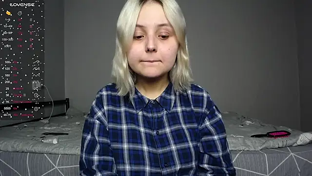 Snapshot of vendymories chatting on 13, 12, 2025 vendymories online show from 13, 12, 2025